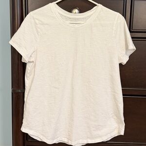Old Navy every wear white short sleeve t shirt size large